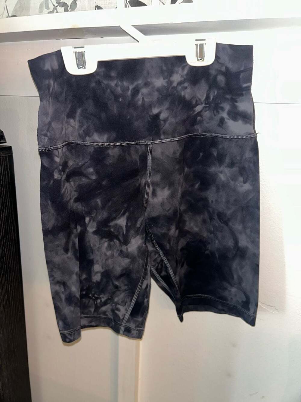 Lululemon Align size 8 High-Rise Short 8" Diamond Dye Pitch Grey Graphite Grey